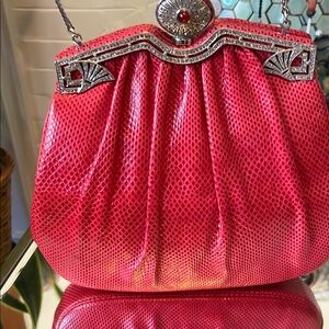 Judith Leiber Elegant light burgundy hand/Clutch/shoulder bag